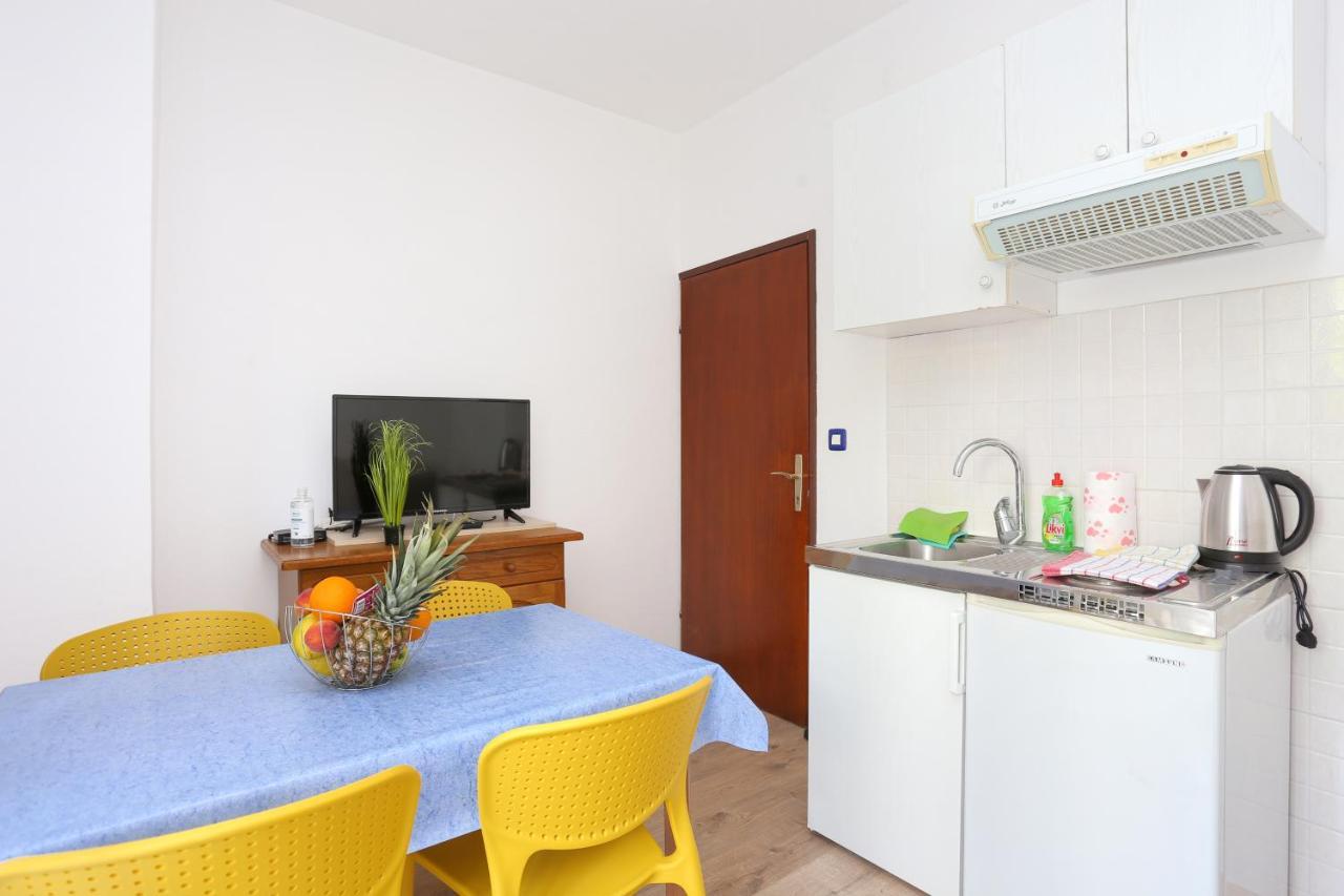 Apartments By The Sea Podgora, Makarska - 18918 Extérieur photo